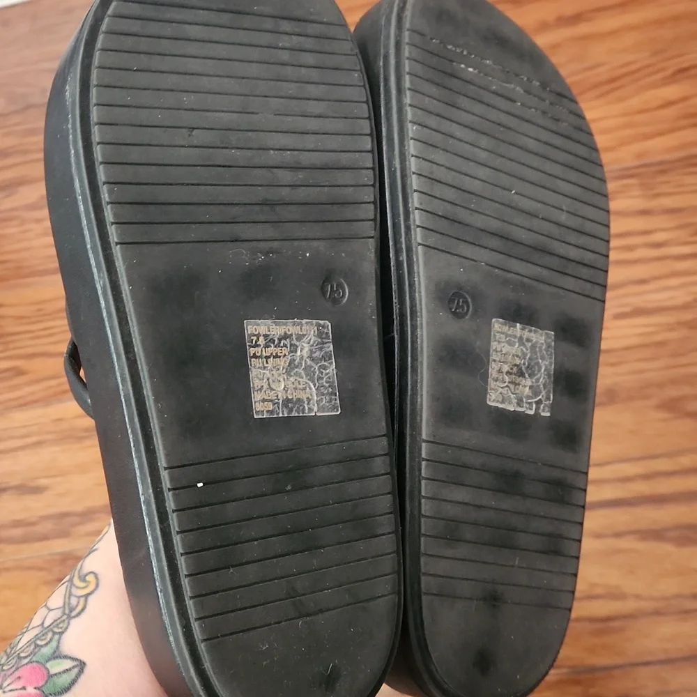 Madden Girl Fowler Strappy Flatform Black Sandals - Picture 5 of 6